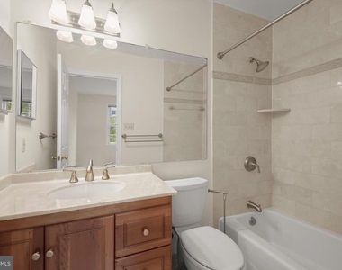 3287 Sutton Place Nw - Photo Thumbnail 14