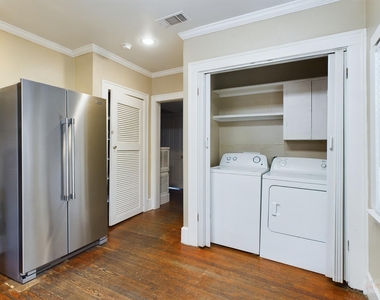 705 E 32nd St - Photo Thumbnail 10