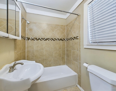 705 E 32nd St - Photo Thumbnail 27