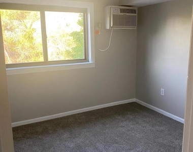 3103 Naylor Road Se - Photo Thumbnail 9