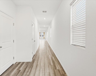 115 Bluegill Dr - Photo Thumbnail 9