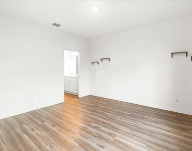 115 Bluegill Dr - Photo Thumbnail 20