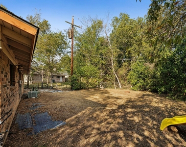 4703 Sagebrush Cir - Photo Thumbnail 19