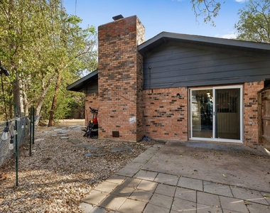 4703 Sagebrush Cir - Photo Thumbnail 17