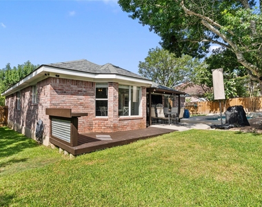 9024 Heiden Ln - Photo Thumbnail 6