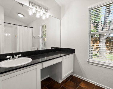 9024 Heiden Ln - Photo Thumbnail 20