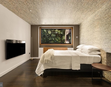 2725 39th Street Nw - Photo Thumbnail 15