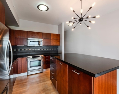 603 Davis St - Photo Thumbnail 18