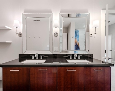 603 Davis St - Photo Thumbnail 12
