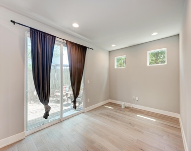 5308 Downs Dr - Photo Thumbnail 11