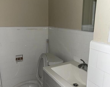 2210 Nicholson Street Se - Photo Thumbnail 15