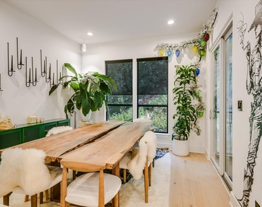 1529 Barton Springs Rd - Photo Thumbnail 4