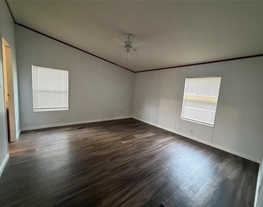 177 Jeffrey Dr - Photo Thumbnail 10
