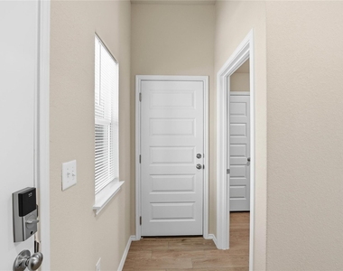 301 Old Stagecoach Rd - Photo Thumbnail 4