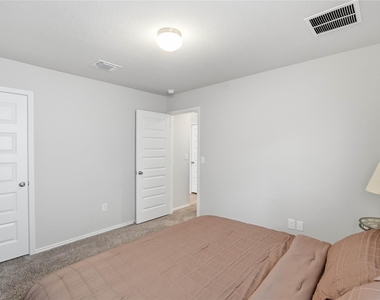 301 Old Stagecoach Rd - Photo Thumbnail 15