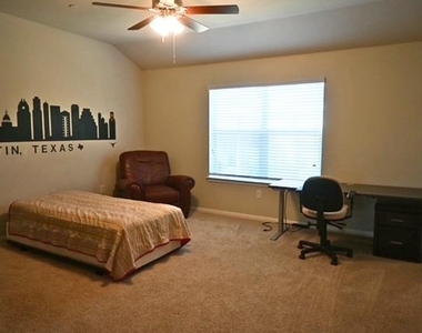 516 E Slaughter Ln - Photo Thumbnail 19