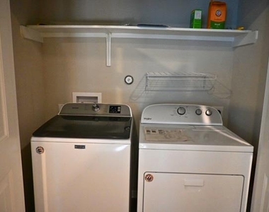 516 E Slaughter Ln - Photo Thumbnail 17