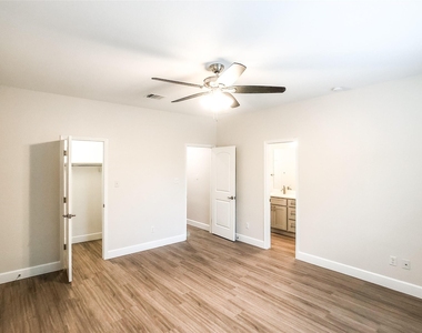 2105 Sage Canyon Dr - Photo Thumbnail 15