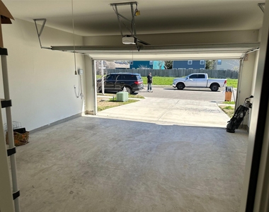 3504 Lodgepole Dr - Photo Thumbnail 13