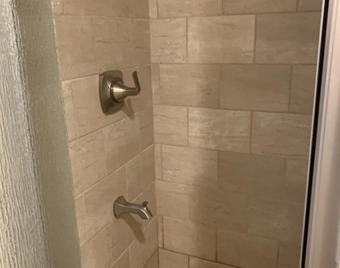 1002 Adventure Ln - Photo Thumbnail 27