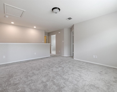 317 Tordesillas Dr - Photo Thumbnail 12