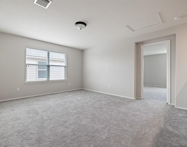 317 Tordesillas Dr - Photo Thumbnail 9