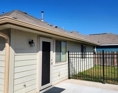4509 Halliday Ave - Photo Thumbnail 18