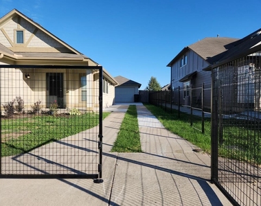 4509 Halliday Ave - Photo Thumbnail 2