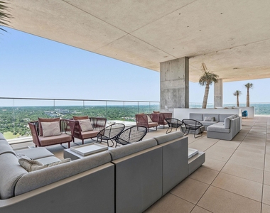 301 West Ave - Photo Thumbnail 25