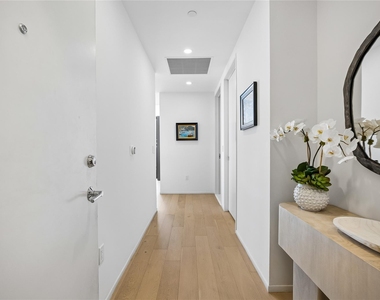 301 West Ave - Photo Thumbnail 18