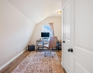 111 Lei Ct - Photo Thumbnail 22