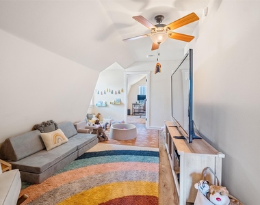111 Lei Ct - Photo Thumbnail 18