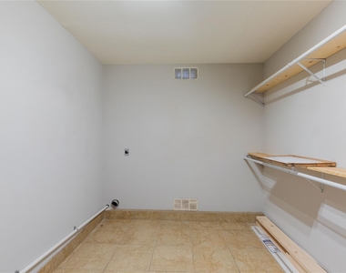 2003 Castle Gate Cir - Photo Thumbnail 8