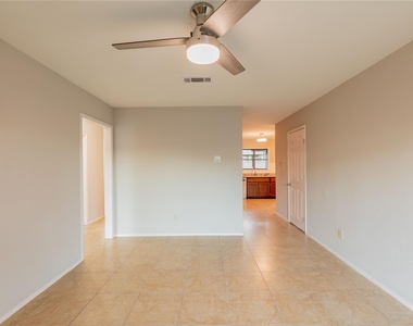 2003 Castle Gate Cir - Photo Thumbnail 2