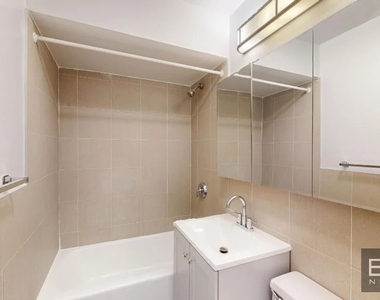 1485 1st Avenue - Photo Thumbnail 2