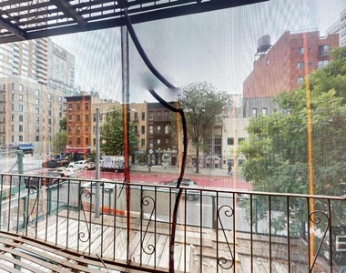 1485 1st Avenue - Photo Thumbnail 4