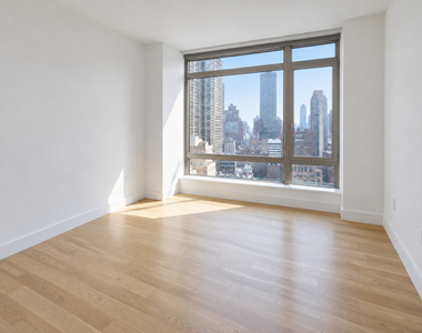 240 East 39th Street - Photo Thumbnail 1