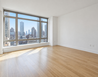 240 East 39th Street - Photo Thumbnail 2