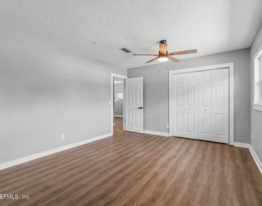 350 N 6th Street - Photo Thumbnail 55
