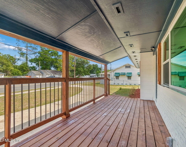 350 N 6th Street - Photo Thumbnail 10