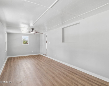 350 N 6th Street - Photo Thumbnail 50
