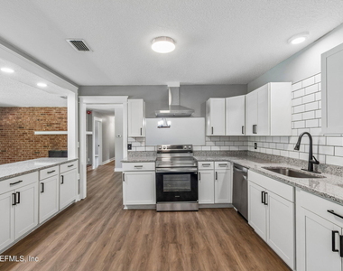 350 N 6th Street - Photo Thumbnail 41