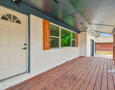 350 N 6th Street - Photo Thumbnail 12