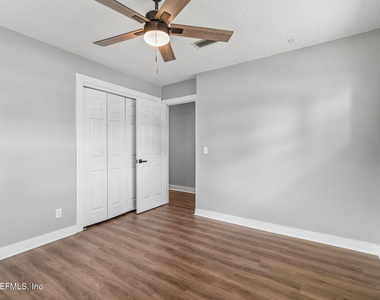 350 N 6th Street - Photo Thumbnail 76