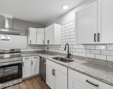 350 N 6th Street - Photo Thumbnail 39