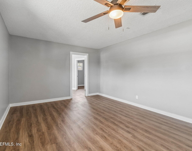 350 N 6th Street - Photo Thumbnail 74