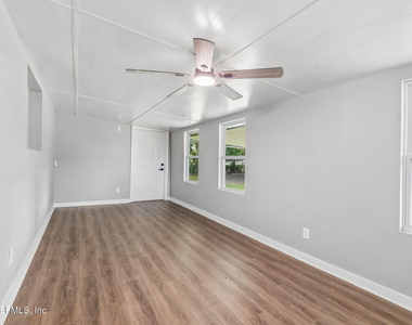350 N 6th Street - Photo Thumbnail 48