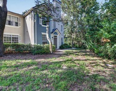 13703 Richmond Park Drive N - Photo Thumbnail 1