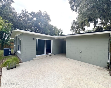 1109 Nantucket Avenue - Photo Thumbnail 21