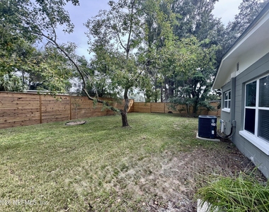 1109 Nantucket Avenue - Photo Thumbnail 19